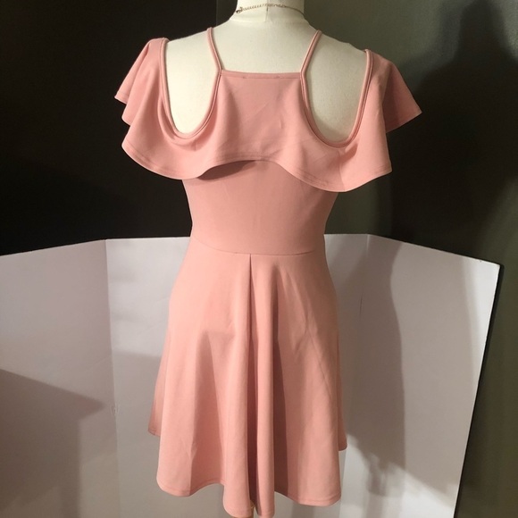 She+Sky Rose Open Shoulder Dress Size M NWT - Picture 3 of 8